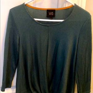 Front knotted quarter sleeve short blouse